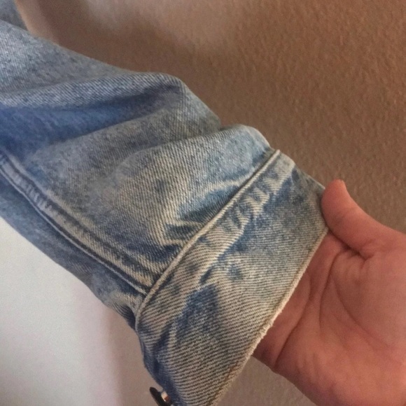 Vintage Levi’s Jean Trucker Jacket - Picture 6 of 9